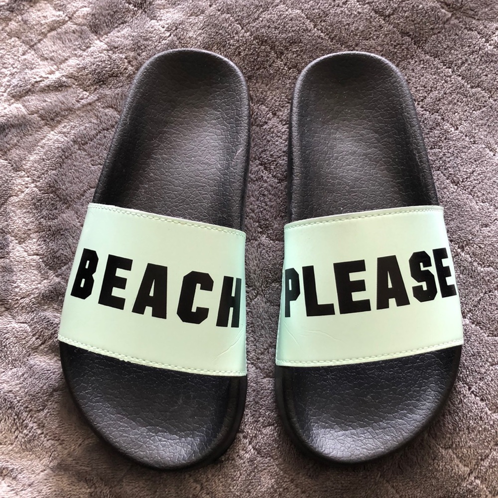 “Pink” SLIDES Victoria Secret